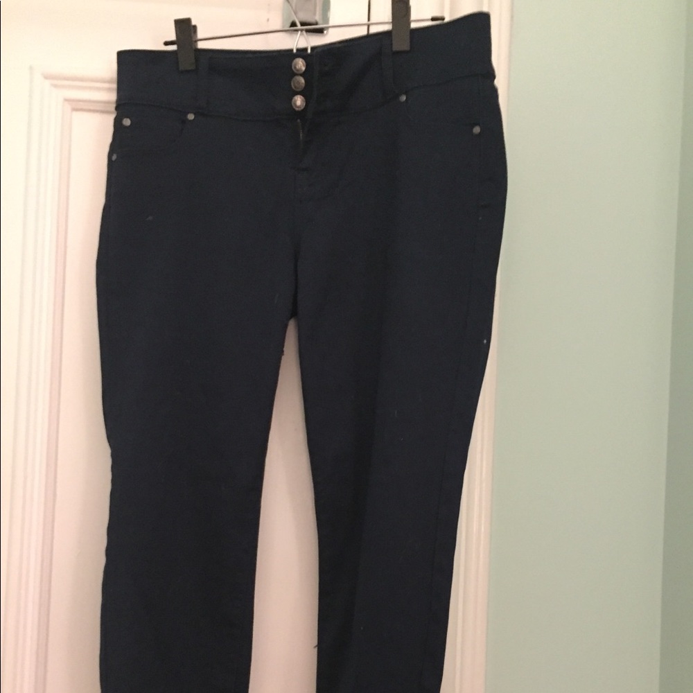 Celebrity Pink skinny ankle. Navy Blue. Size 13/31